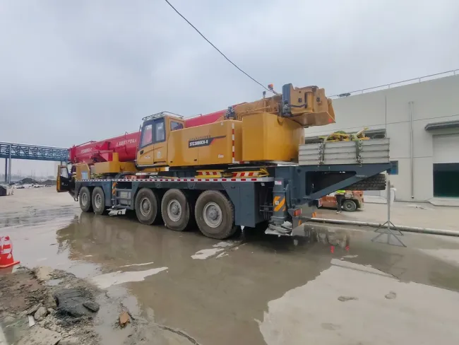 Chinese Brand Straight Arm Heavy Duty New Truck Crane Machine Price 300 Ton Hydraulic Telescopic Boom Truck Mounted Mobile Crane Construction Machinery
