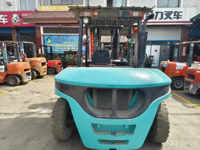 7 Ton 1800kg 4-Wheel Electric Forklift with Attachment Made in China