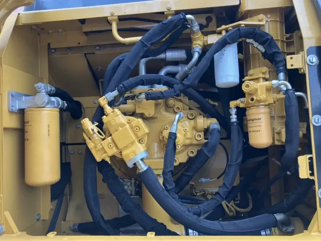 Construction Machinery Good Price 30tons Used Cat 330d Excavator for Sale