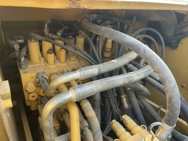 Used Cat 323D2l 324D 324dl 324D2l 325bl 325b 325D 325dl Excavator