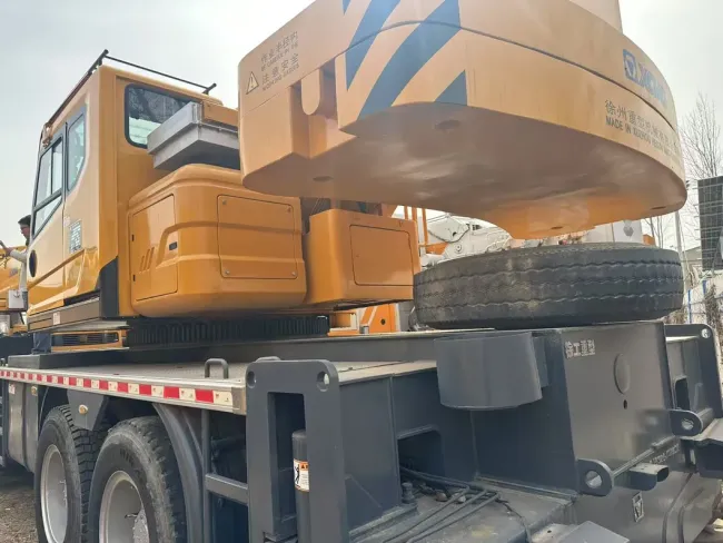 95% New Used Original 50ton Crane Truck Xct50 2021 Year Second Hand Used China Truck Cranes