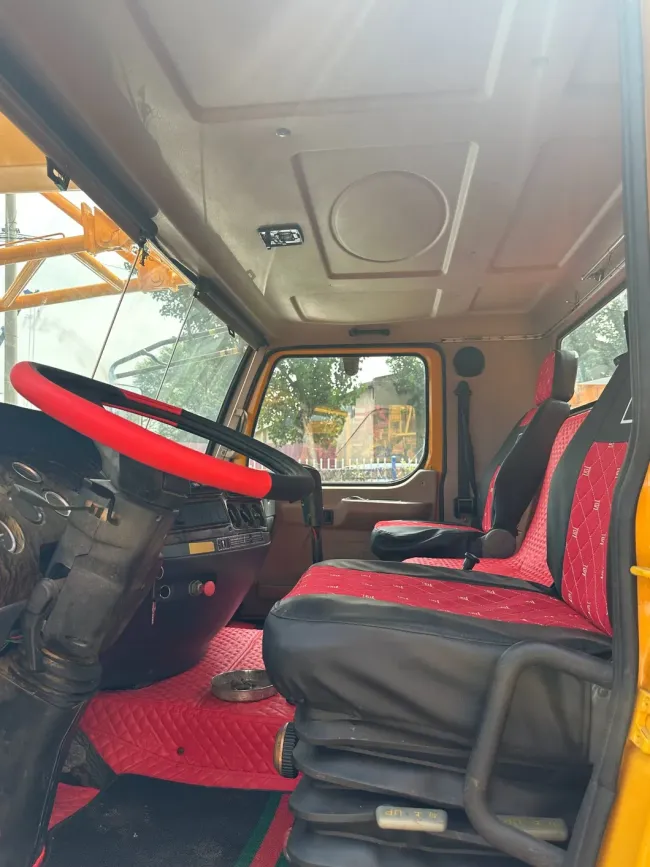 China 30 Ton Crane 30t Qy30K Crane New Mobile Crane X-Mg Model Qy30K5d Truck Crane