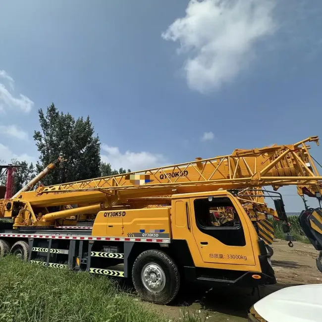 Second Hand Original Qy30K Mobile Crane Good Condition 30 Ton Used Truck Crane
