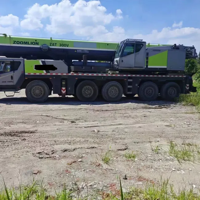 Top Brand Zoomlion 130 Ton Qy130V Truck Crane Cheap Price for Sale