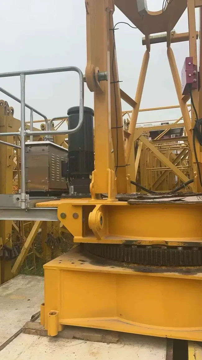 200m High Lifting Height Zoomlion Zoomlion 6015-8 Tower Crane Industrial Lifting Equipment