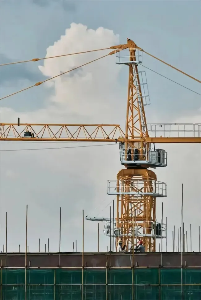 The Used Zoomlion Qtz63 (5013) Height 40m 6t Construction Topkit Tower Crane