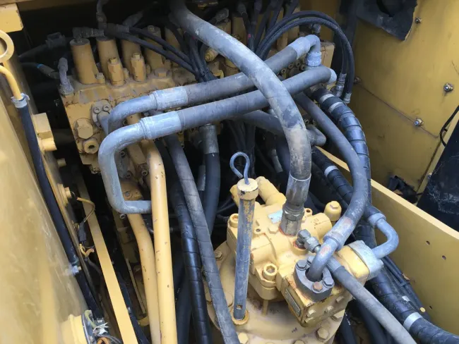 20 Ton Used Excavator 320d, Crawler Excavator 320 Machine for Sale, 320d Excavator