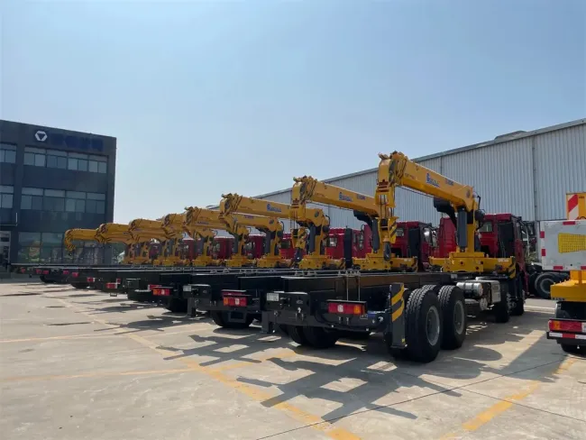 Custom Configured HOWO Zz1048d3314c1r Knuckle Boom Mounted Crane for Sale