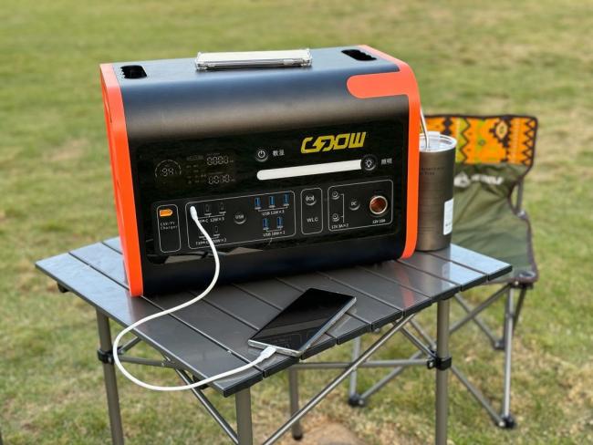 High Quality Portable Power Supply 1800W UPS Mobile Power Station Solar Panel