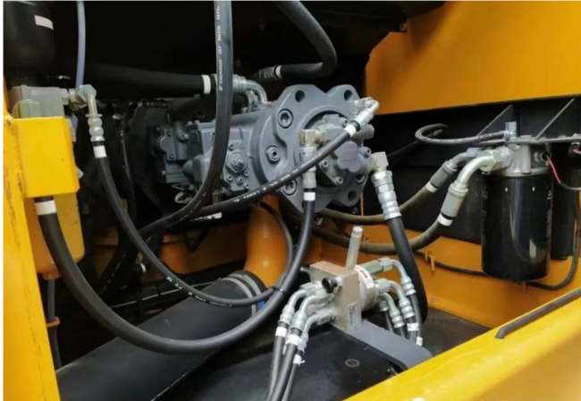 Kato HD820 hydraulic control valve technical diagram