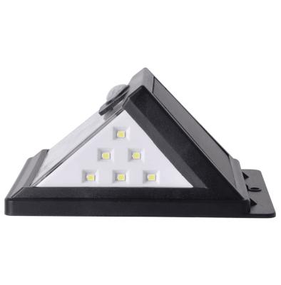 China 4000K 75 Lumen Solar Outdoor LED Wall Lights FCC RoHS CE Certification for sale