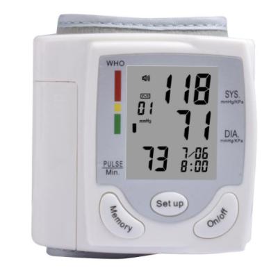 China AAA Battery Digital Wrist Blood Pressure Monitor 290 Mmhg , LCD Wrist Bp Monitor for sale