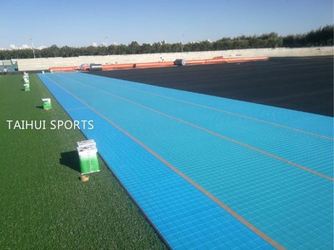 Double-Sided Synchronous Grooved PE Foam Artificial Grass Shock Pads Water Drainage Improved Performance And Safety(图5) Double-Sided Synchronous Grooved PE Foam Artificial Grass Shock Pads Water Drainage Improved Performance And Safety 4