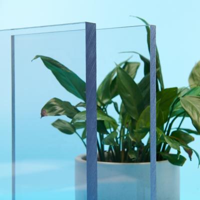 China Folha de policarbonato UV transparente de alta qualidade Proteção UV 1220x2440mm Painel de plástico estufa exterior à venda