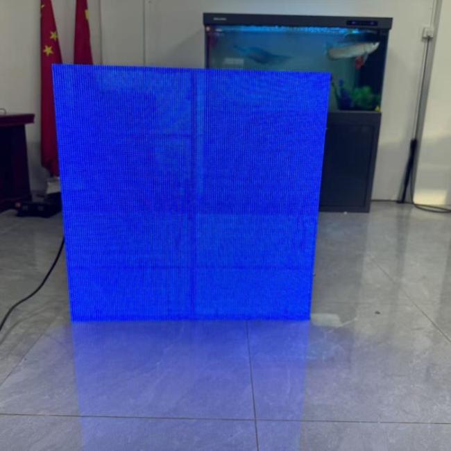 Gloshine P3.91 LED screen installation in commercial setting