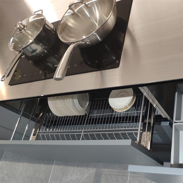 BMW-GREY-MODERN-STYLE-KITCHEN-CABINET-WITH-ISLAND-6-4