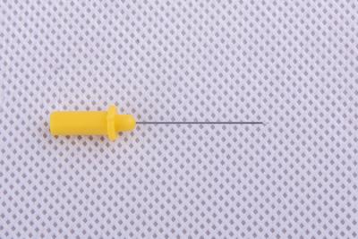 Китай Простерилизованные желтым цветом устранимые электроды иглы ЭМГ с пластиковым материалом продается