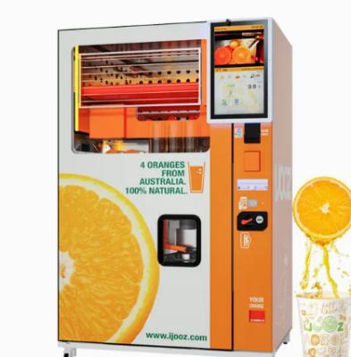 China Wireless QR Code Fruit Juice Vending Machine 220V - 240V 50Hz Air Cooled Frost Free for sale