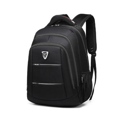 China Large Backpack Travelling Bags Leather Zip Motorcycle Ventilative Compartment for sale