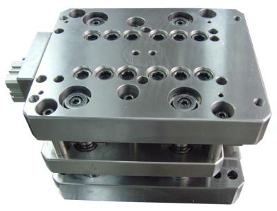 China Progressive Die Metal Stamping Mold Galvanized Plate Buckle Parts Fabrication for sale