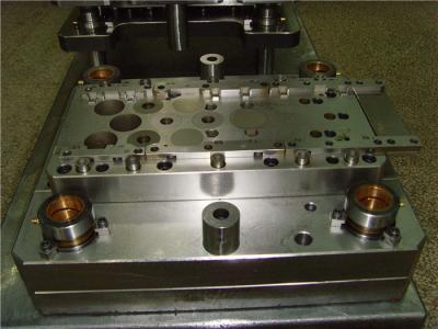 China Automotive Gasket 3 Row Progressive Die Stamping , Precision Metal Stamping Parts for sale