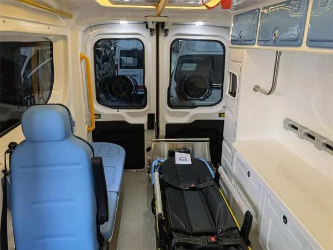 Electric Ambulance Car Medical Emergency Hospital Ambulance Vehicles Factory Direct Supply