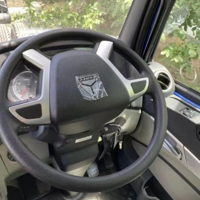 Right Hand Drive 8X4 12 Wheels 380HP Tipper Dump Trucks