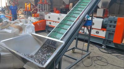 China Material restante de reciclagem plástico da máquina da peletização do molde de Roto à venda