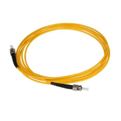 China ST/UPC-ST/UPC Modo único de cable de fibra óptica de núcleo único con cordón de parche SM Jumpers de nivel de red en venta
