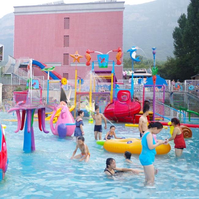 Kids Theme Water Park Splash Pad Fiberglass Equipment - Operation View with water spray features active