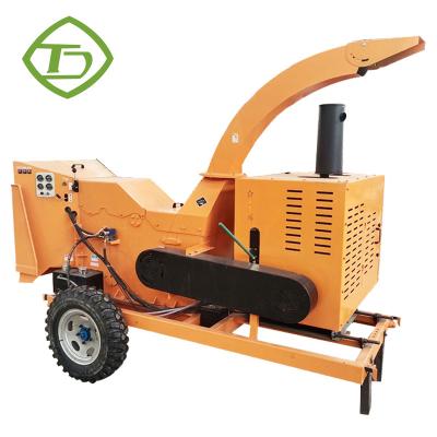 China Tree Branch Wood Chipper Machine Leaf Small Garden Mobile Crusher 55KW for sale