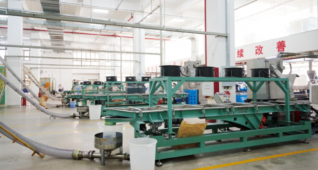 Sungallon production workshop with automated production lines