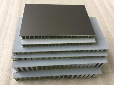 China Los paneles de aluminio negros del panal de FEVE, los paneles estructurales del panal incombustible  en venta