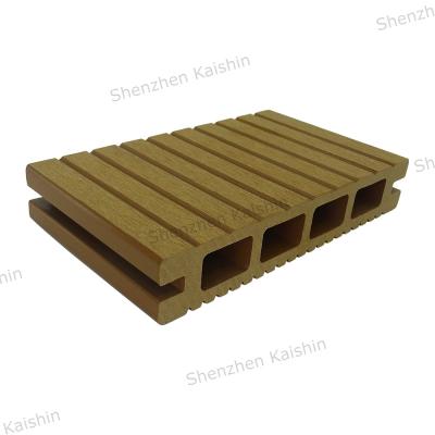 China Outdoor WPC Decking Boards Extruded Plastic Composite Decking Embossed Hollow Wood Plastic Board Composite Floor for sale
