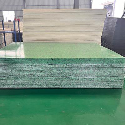 China Durable HDPE Boarding Material Moulded With Superior Chemical Resistance en venta
