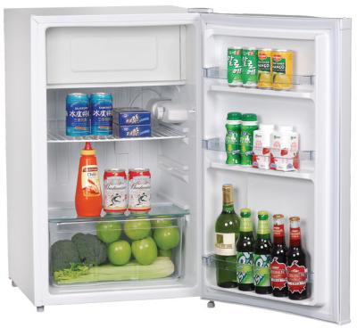 China Blanco debajo del mini refrigerador contrario/refrigerador del dormitorio del mini con el congelador que cierra la puerta en venta