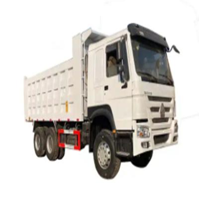 China SINOTRUK 8x4 12 neumáticos RHD / LHD 420HP camiones de segunda mano 50T 30Cubic camión de carga pesada para el mercado de Asia Central en venta