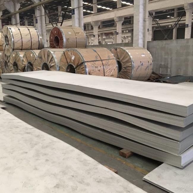 Finished stainless steel sheet with reflective mirror surface