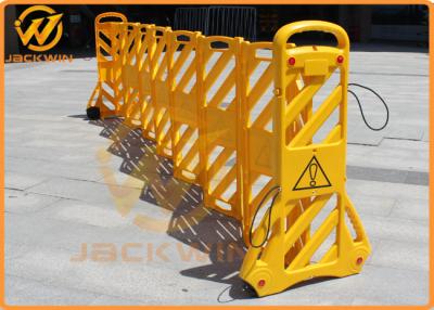 China Temporary Road Safety Plastic Traffic Barriers / Expandable Barricade for sale