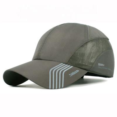 China 100 % Polyester Sports Fitted Hats 6 Panel OEM & ODM 56-60cm Size for sale