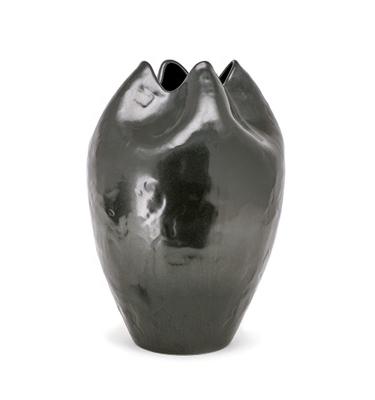 Chine Créatif de haute qualité Petals forme noire vase en céramique de luxe avec vitrage métallique pour la décoration de table à vendre