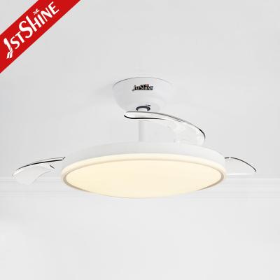China Retractable Smart LED Ceiling Fan Light , Quiet DC Motor Fan Light for sale