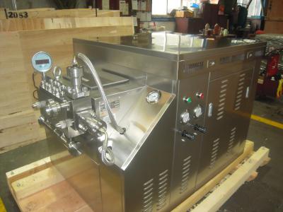 Chine Homogénéisation de lait de processus mécanique, nettoyage automatique de homogénisateur liquide à vendre