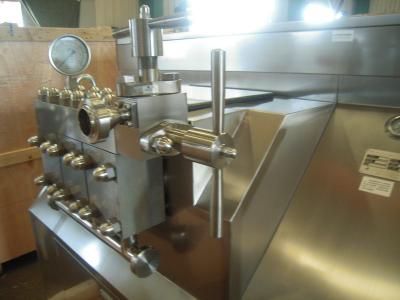 China Food Industry Small 500 L/H Homogenizer Machine For Milk for sale