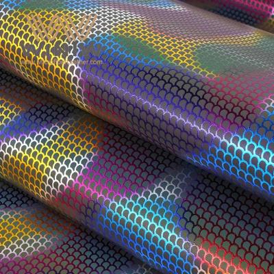 Chine Feuilles en cuir de laser imprimées par Faux coloré brillant le cuir de 100 unités centrales à vendre