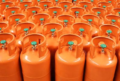 China 2.5-20KG Liquefied Gas Cylinder Sandblasting With CGA-580 Valve For Storage for sale