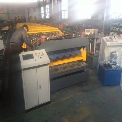 China Metal Corrugated And Trapezoid Roofing Sheet Roll Forming Machine , Roofing Tile Roll Forming Equipment for sale