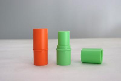 China 6g tubos de mini-desodorantes vazios recipientes de desodorantes naturais para fragrância à venda