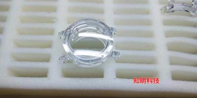 Chine Pureté extérieure polie blanche transparente adaptée aux besoins du client de vitrail de saphir grande à vendre