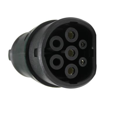 China Single Phase 2000V 32A Type 2 To Type 1 Ev Adapter for sale